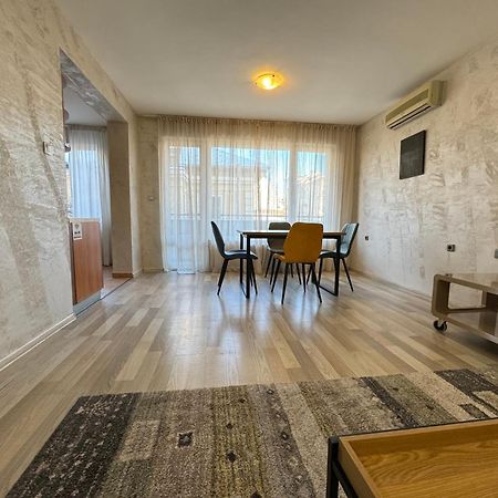 Parchevich 31 Center Apartment - 24H Self Check-In Sofia Luaran gambar