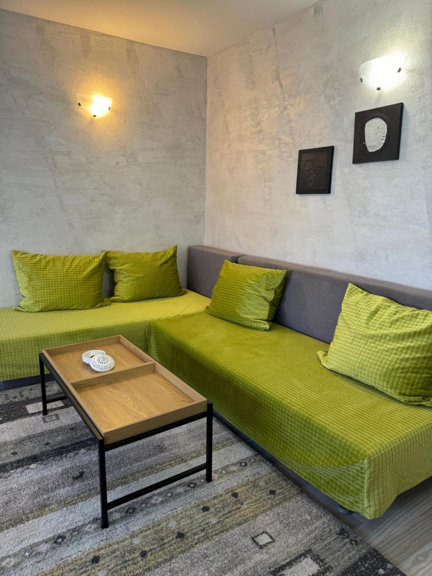 Parchevich 31 Center Apartment - 24H Self Check-In Sofia Luaran gambar