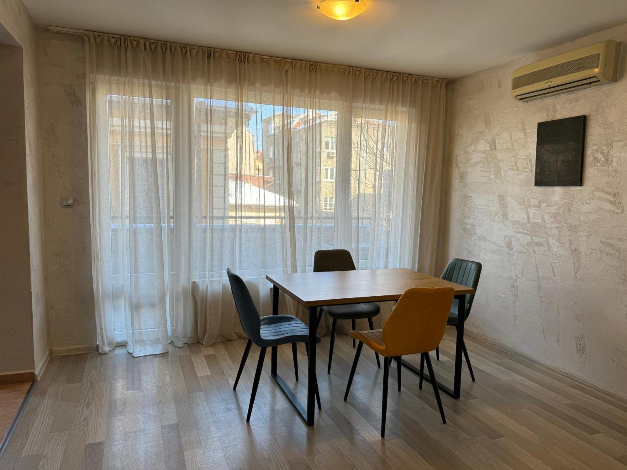 Parchevich 31 Center Apartment - 24H Self Check-In Sofia Luaran gambar