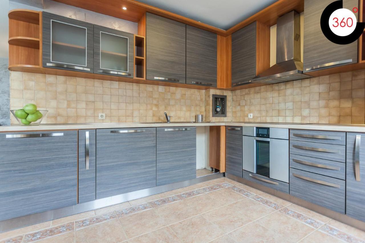 Parchevich 31 Center Apartment - 24H Self Check-In Sofia Bilik gambar